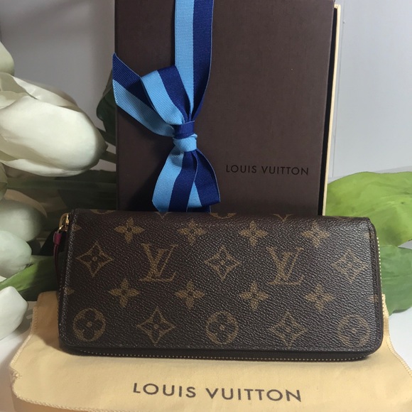 Louis Vuitton Handbags - 🌺 LOUIS VUITTON FUCHSIA CLÉMENCE MONOGRAM WALLET